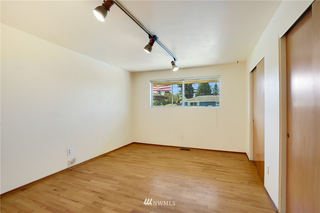 5109 West Highland Road Everett, WA 98203 - Photo 10 of 15 Gallery Image 10