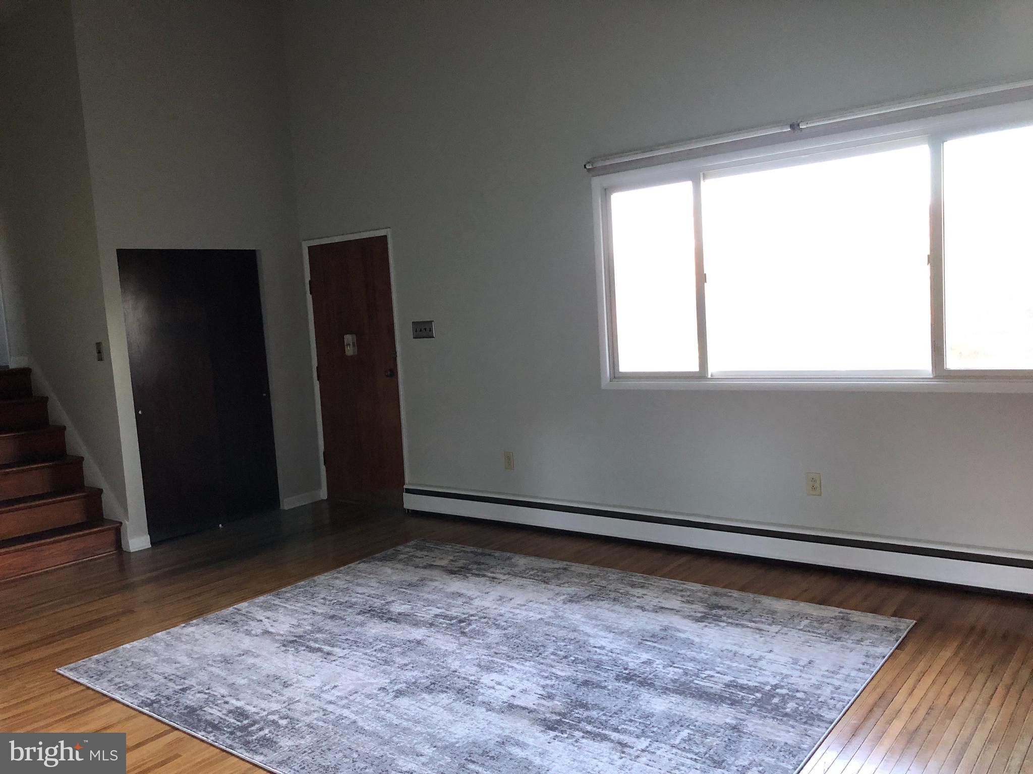 409 Golf Road Tamaqua, PA 18252 - Photo 12 of 27 Liv Room