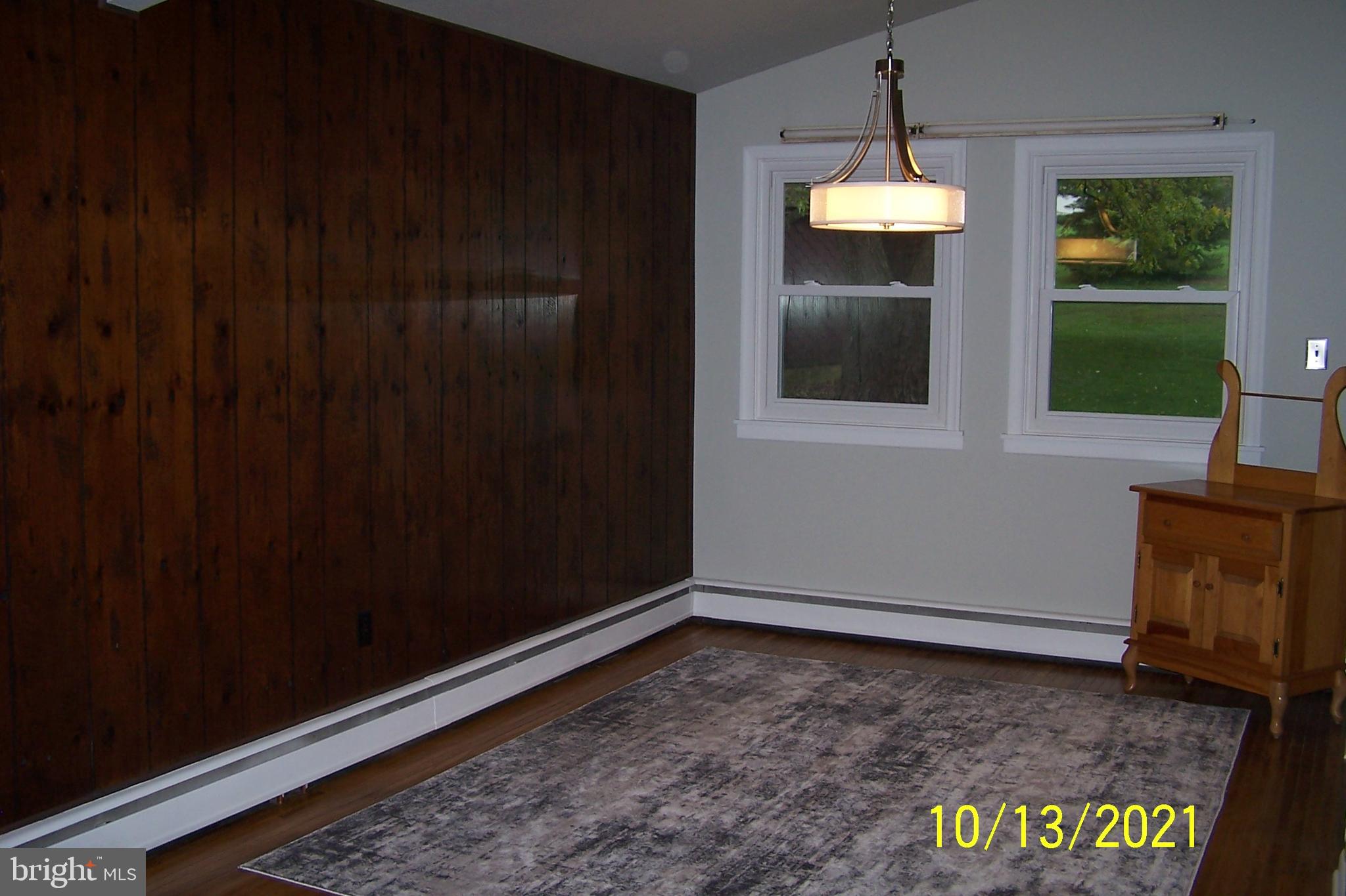 409 Golf Road Tamaqua, PA 18252 - Photo 10 of 27 Dining room