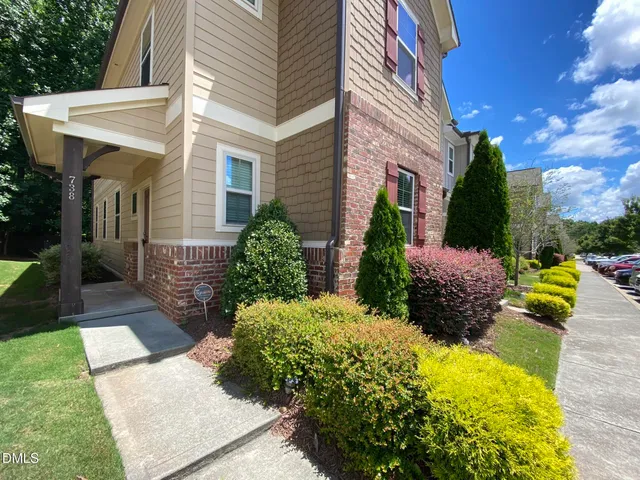 $1,995 | 738 Wickham Ridge Road, Apex, NC 27539
