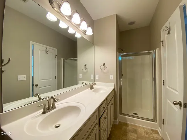 $1,995 | 738 Wickham Ridge Road, Apex, NC 27539