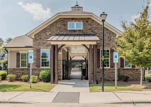 $1,995 | 738 Wickham Ridge Road, Apex, NC 27539