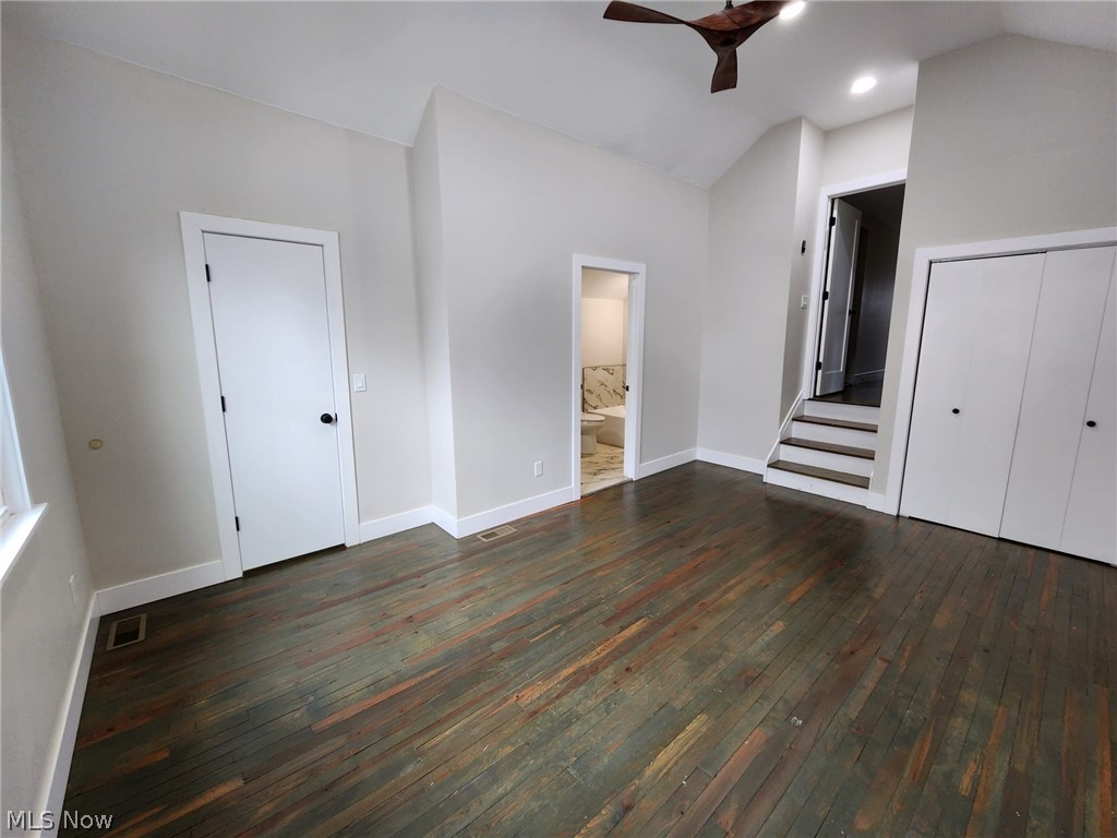 2536 Claver Road University Heights, OH 44118 - Photo 16 of 21 Primary suite