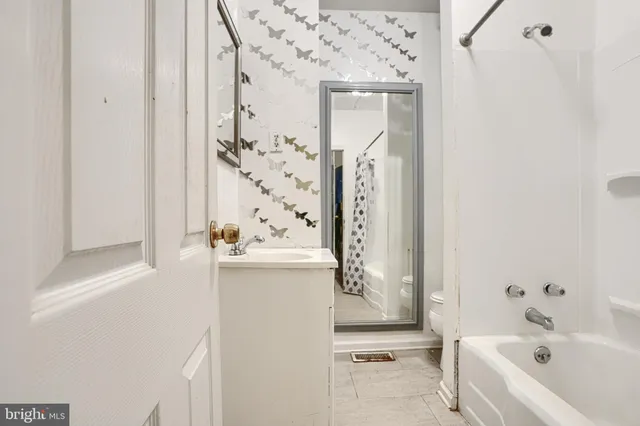 $360,000 | 2019 Northeast Avenue, Halethorpe, MD 21227