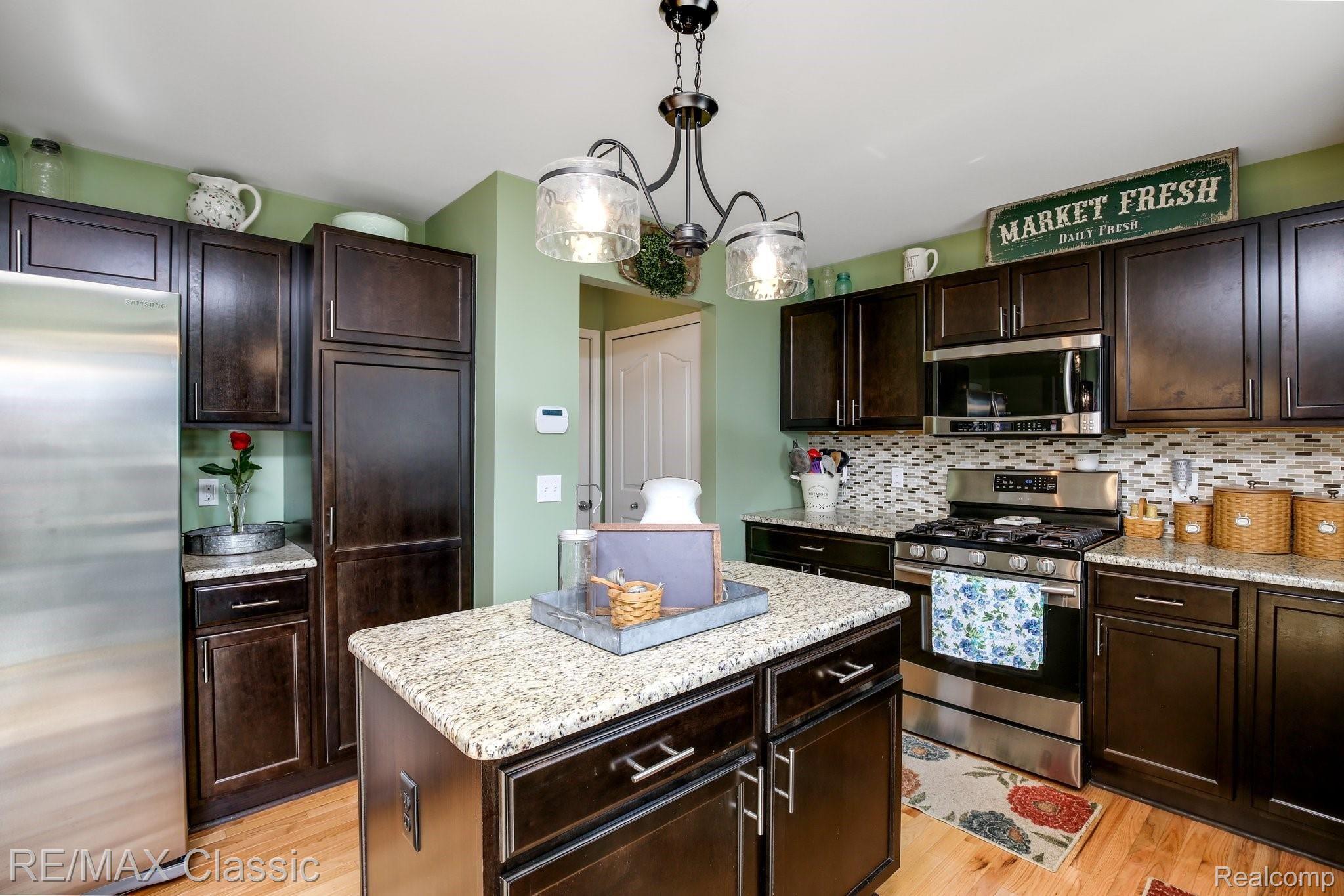 9386 Maple Ridge Drive Newport, MI 48166 - Photo 10 of 30 9386+Maple+Ridge+Dr+Charter+Township+of+Berlin-24-web.jpg