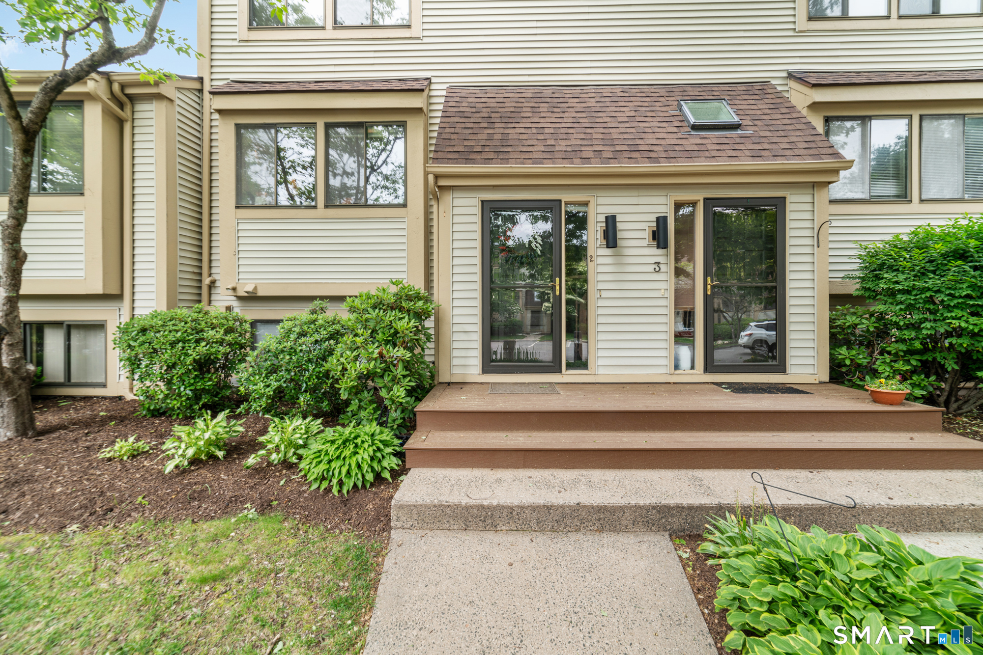 2 Whirling Dun, Unit 2 Canton, CT 06019 - Photo 2 of 30