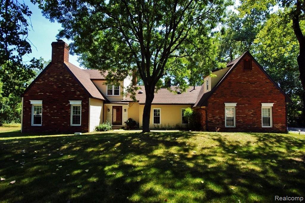 30500 Lahser Road Franklin, MI 48025 - Photo 1 of 33 RSchreier 008.JPG