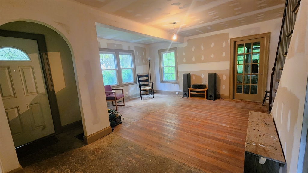 72 Sylvan Road Uxbridge, MA 01569 - Photo 5 of 27 Gallery Image 5