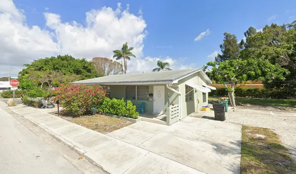 $1,500 | 918 11th Avenue North, Lake Worth Beach, FL 33460