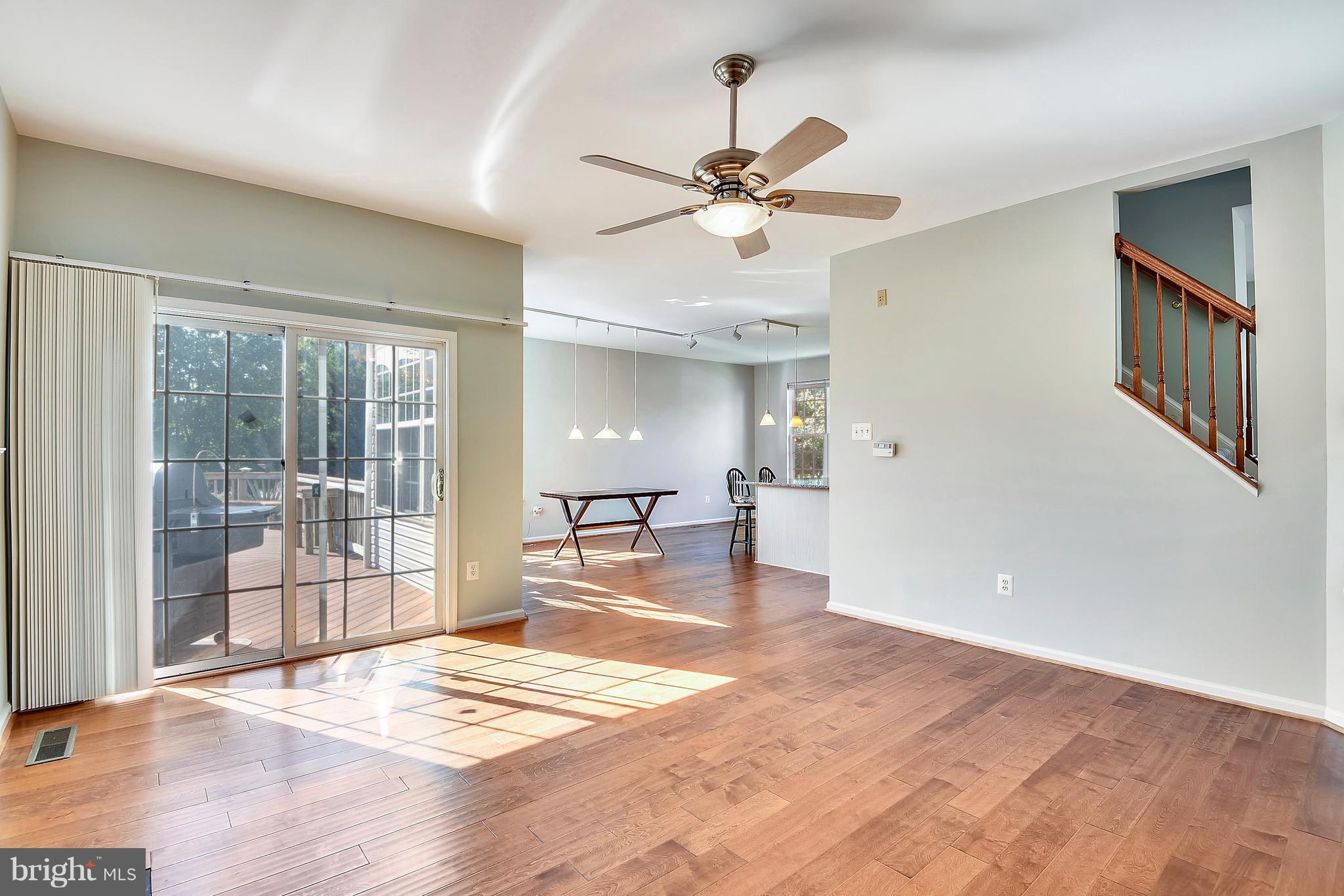 18105 Coachmans Road Germantown, MD 20874 - Photo 4 of 30 Family Room