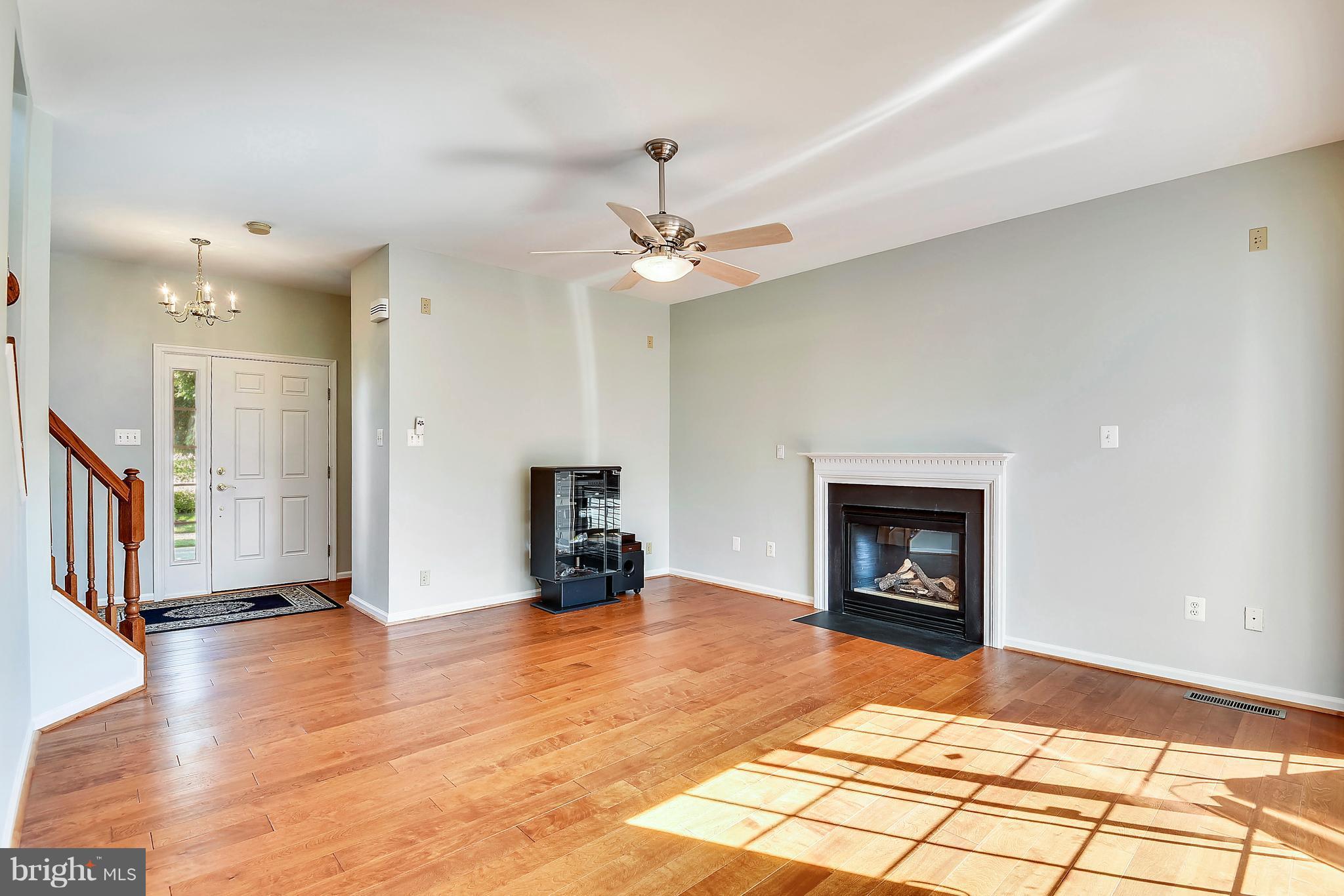18105 Coachmans Road Germantown, MD 20874 - Photo 5 of 30 Family Room
