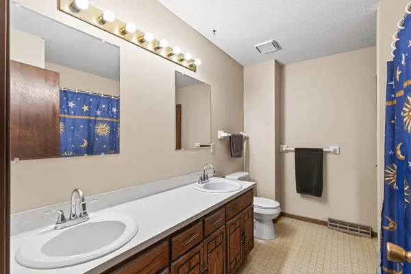 $260,000 | 3454 138th Court Northwest, Andover, MN 55304