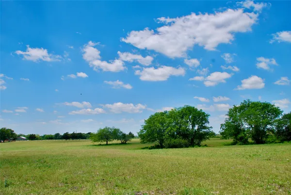 $239,000 | 2072 Langdon Road, Weimar, TX 78962