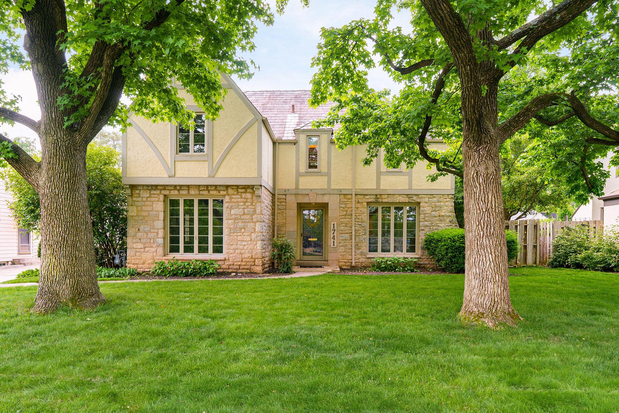 1741 Barrington Road Upper Arlington, OH 43221 - Photo 1 of 54