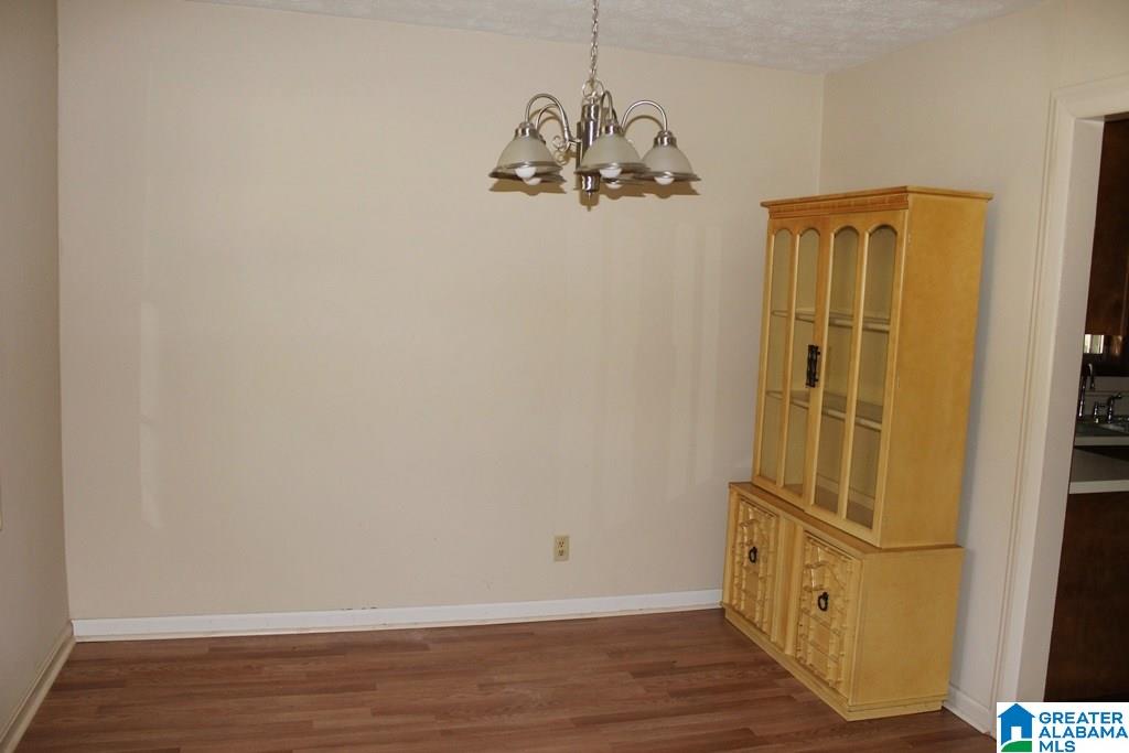 913 Pinecrest Road Sylacauga, AL 35151 - Photo 4 of 24
