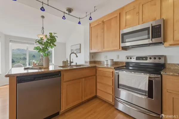 $748,000 | 743 Green Ridge Drive, Unit 1, Daly City, CA 94014