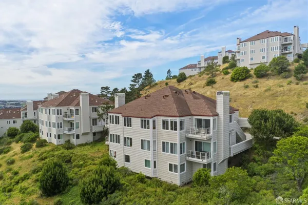 $748,000 | 743 Green Ridge Drive, Unit 1, Daly City, CA 94014