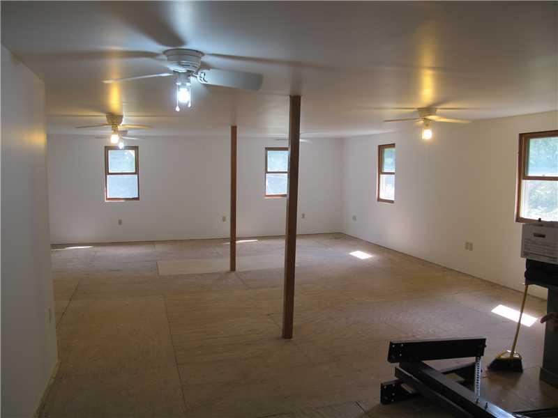 621 Metz Road Tarentum, PA 15084 - Photo 18 of 21 Great Room. Wow! Many possibilities in this 25 x 24 second floor room with 6 ceiling fans and new furnace