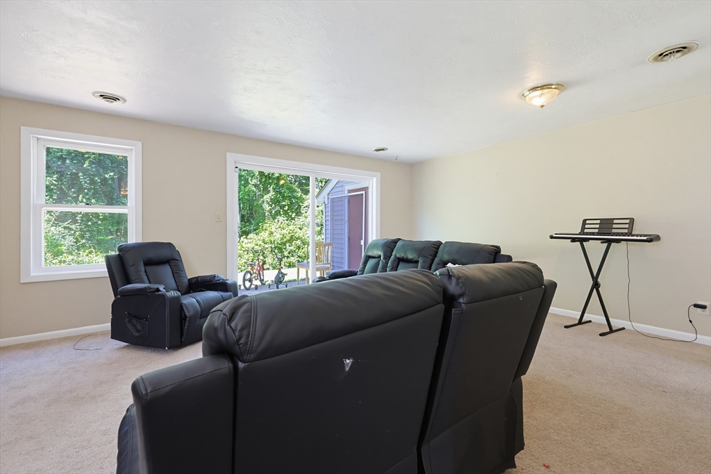 75 Warren Street West, Unit 8 Raynham, MA 02767 - Photo 19 of 30
