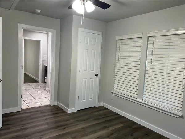$1,285 | 912 South Rife Street, Aransas Pass, TX 78336