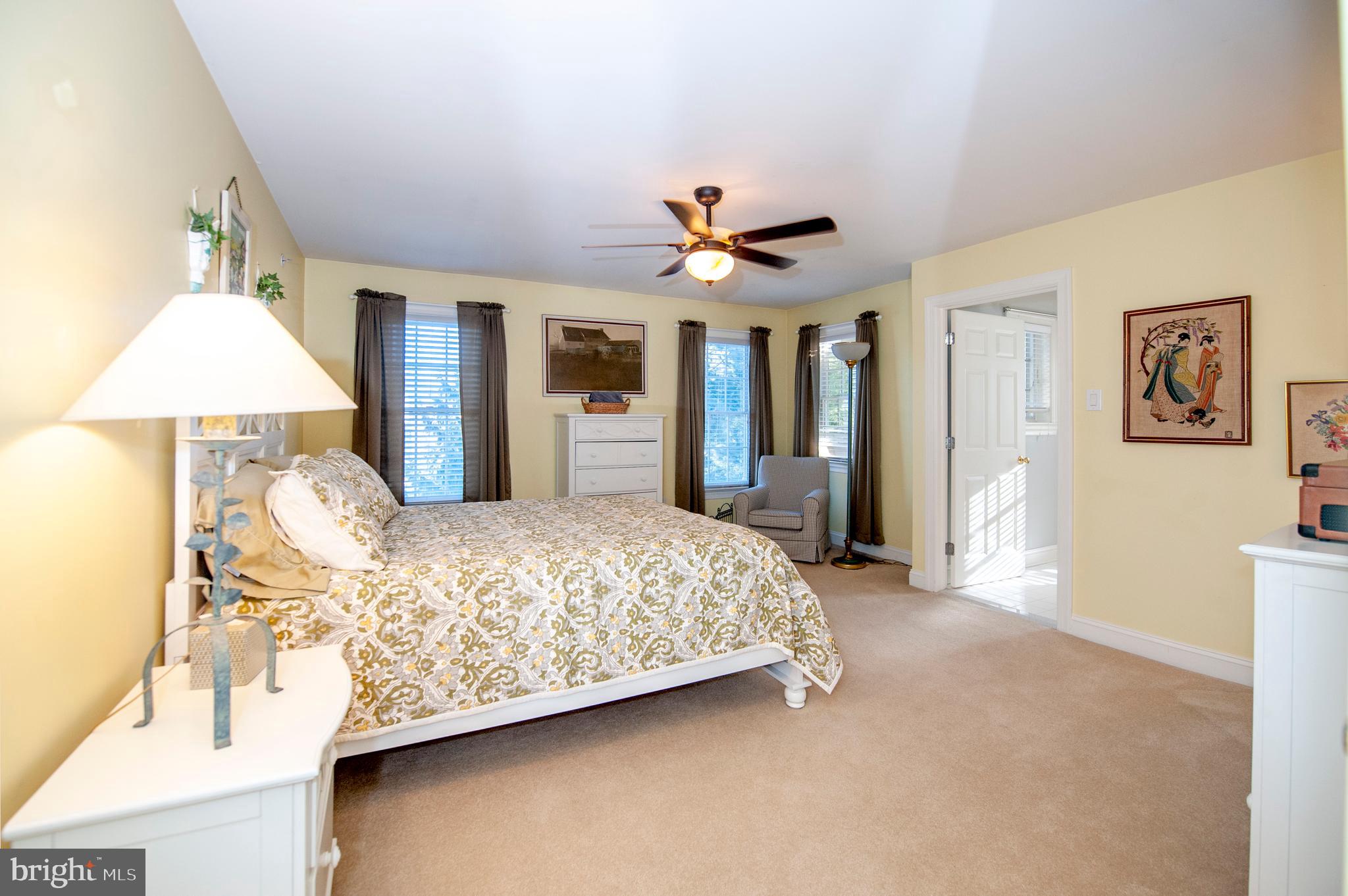 1054 Whitegate Road Wayne, PA 19087 - Photo 15 of 38