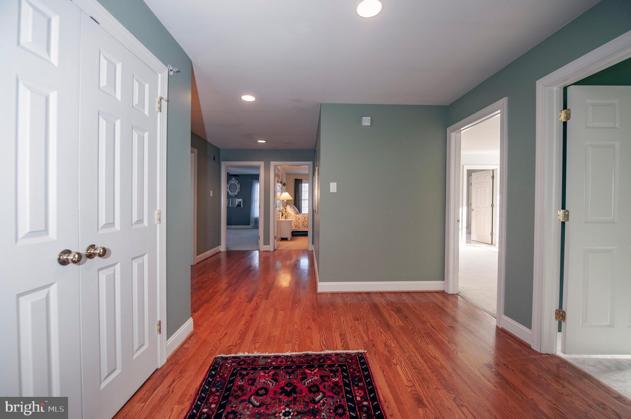 1054 Whitegate Road Wayne, PA 19087 - Photo 18 of 38