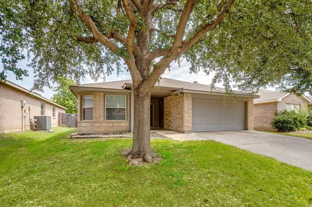 $310,000 | 9112 Whistlewood Drive, Fort Worth, TX 76244