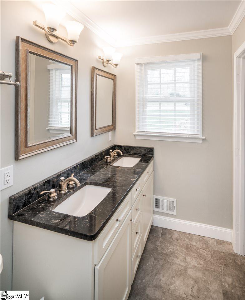 121 Windfield Road Greenville, SC 29607 - Photo 16 of 36