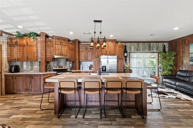 $295,900 | 19621 260th Street, Okeechobee, FL 34972