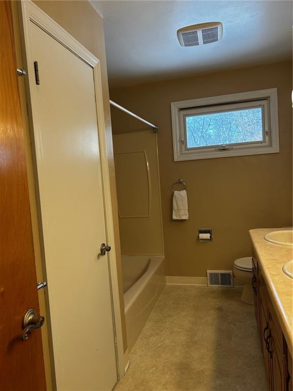 264 Douglass Road Beaver Falls, PA 15010 - Photo 25 of 35 hall bath with large linen closet