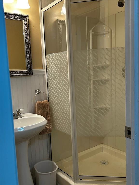 264 Douglass Road Beaver Falls, PA 15010 - Photo 27 of 35 basement bathroom with shower stall