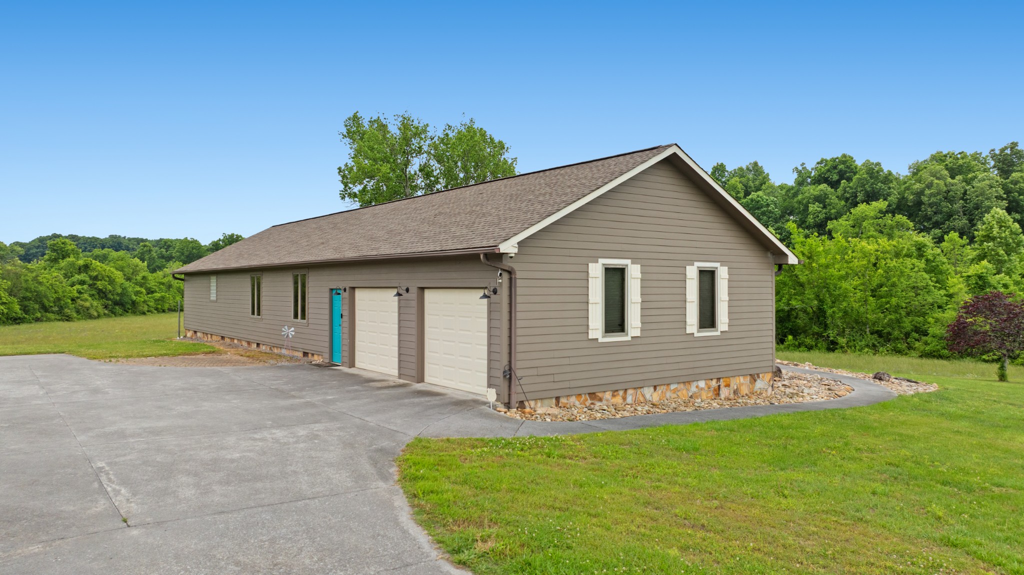 6052 Morganton Road Greenback, TN 37742 - Photo 3 of 54 Gallery Image 3