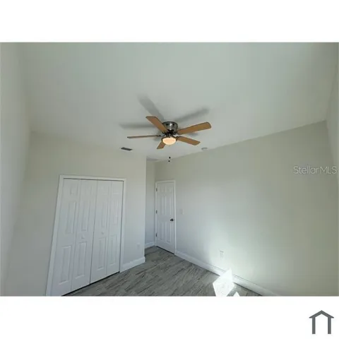 a black and white photo of a room