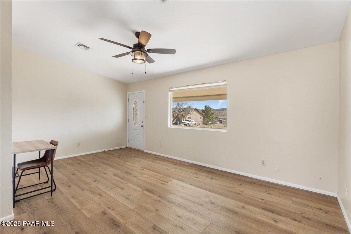17690 East Bob White Road Mayer, AZ 86333 - Photo 8 of 23 09-Living Room