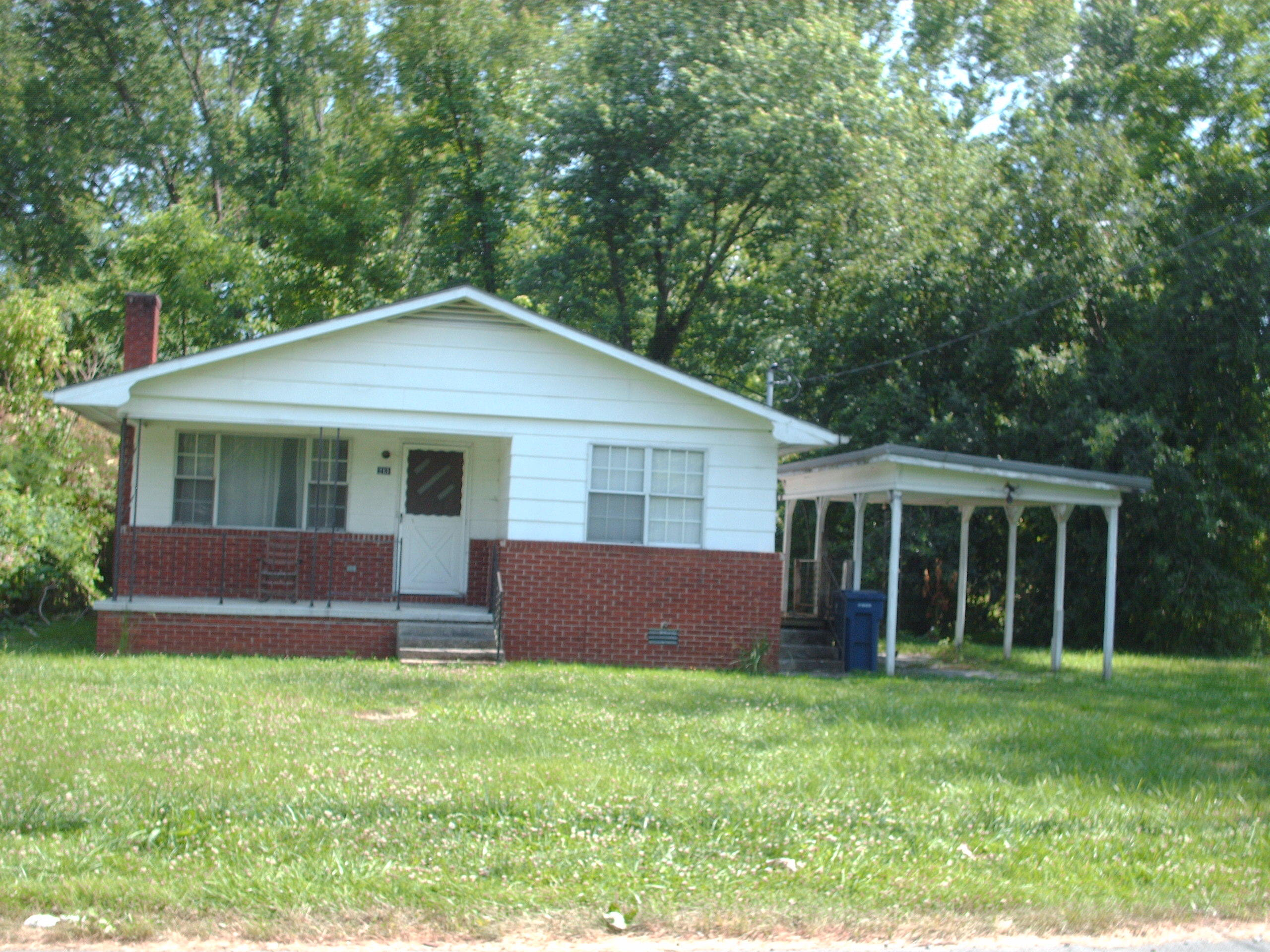 213 Rochester Avenue Middlesboro, KY 40965 - Photo 1 of 14 213 Rochester