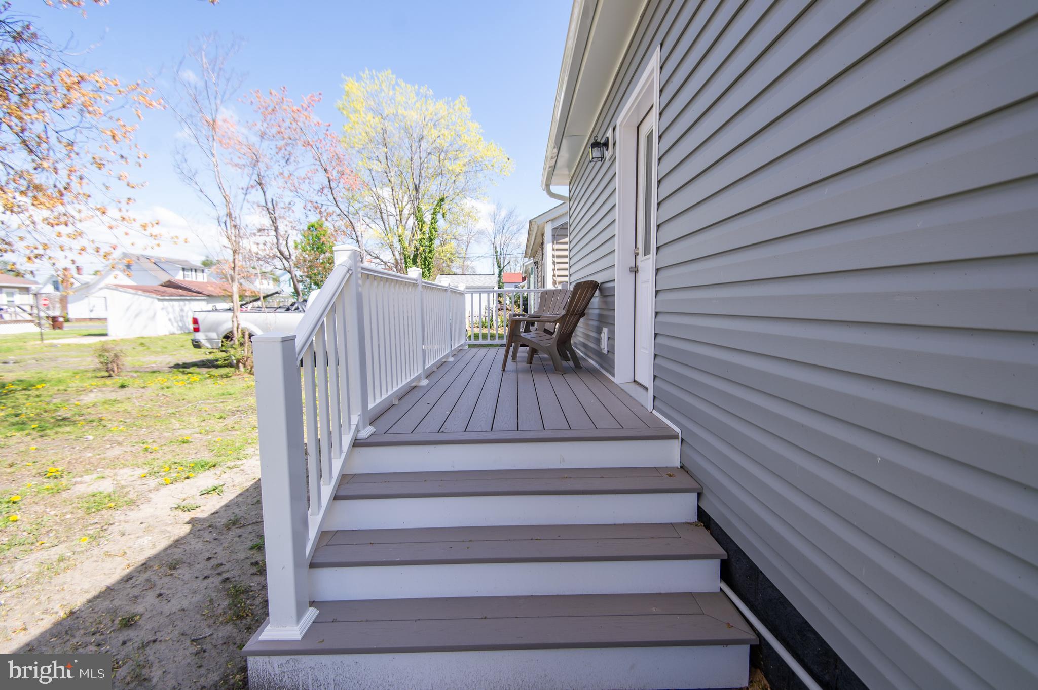 917 Springfield Avenue Cambridge, MD 21613 - Photo 37 of 42 a view of entryway with yard