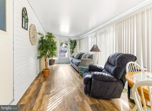 $74,000 | 709 Us 9 Cape, Unit 170, Cape May, NJ 08204