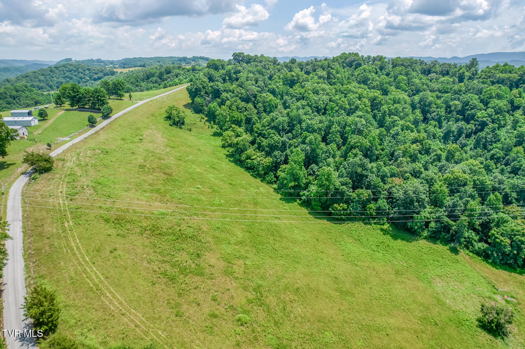 2083 Bundren Mountain Road Tazewell, TN 37879 - Photo 11 of 42 2083 Bundren Mountain Rd-40