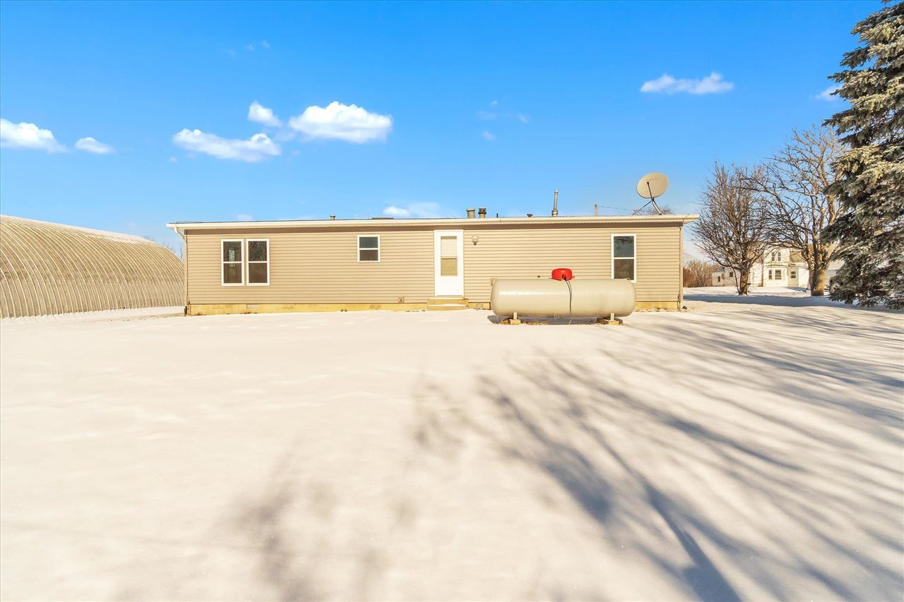 4525 Dixon Road Caro, MI 48723 - Photo 27 of 35