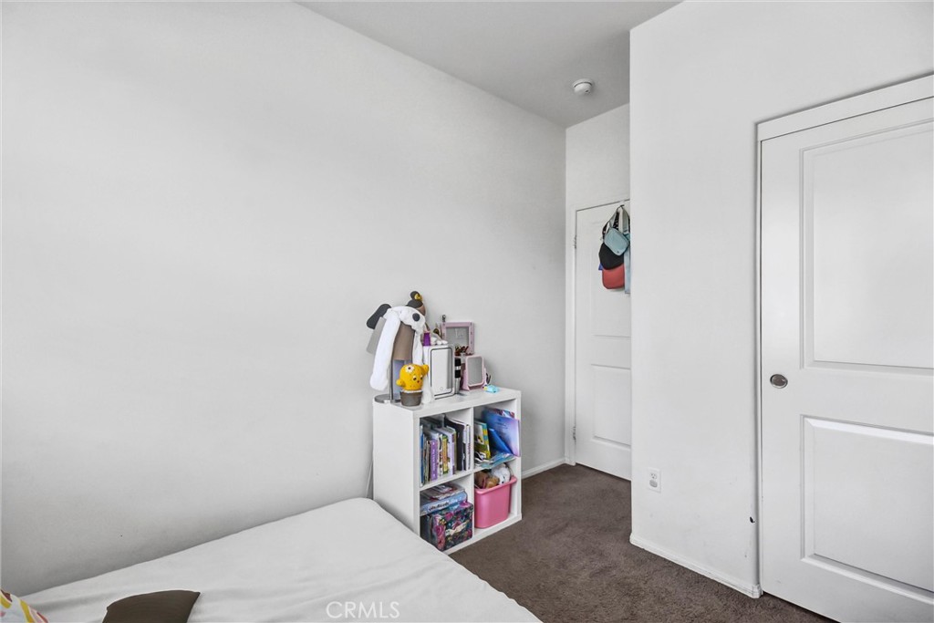 827 East Promenade, Unit E Azusa, CA 91702 - Photo 21 of 32