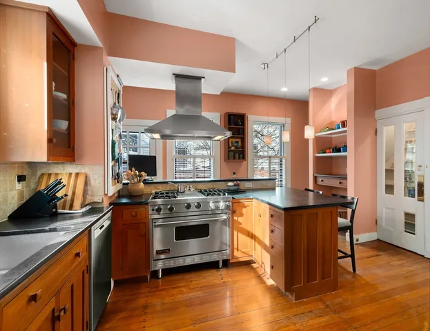 $2,975,000 | 6 Forest Street, Cambridge, MA 02140