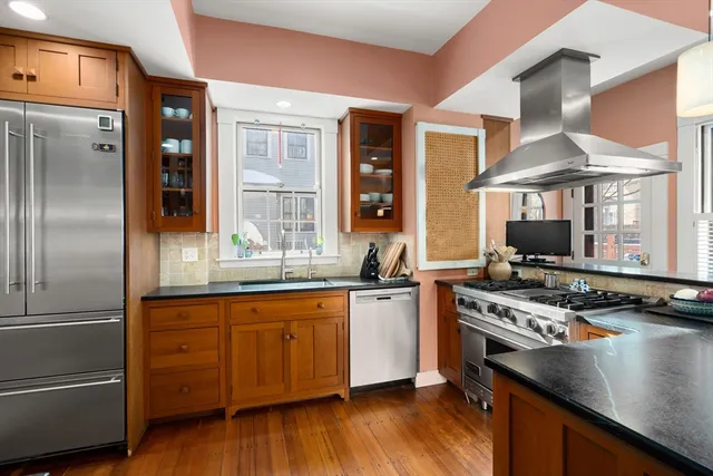 $2,975,000 | 6 Forest Street, Cambridge, MA 02140