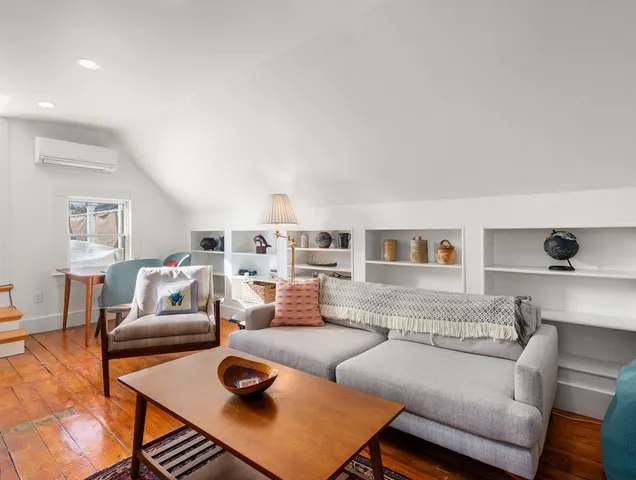 $2,975,000 | 6 Forest Street, Cambridge, MA 02140