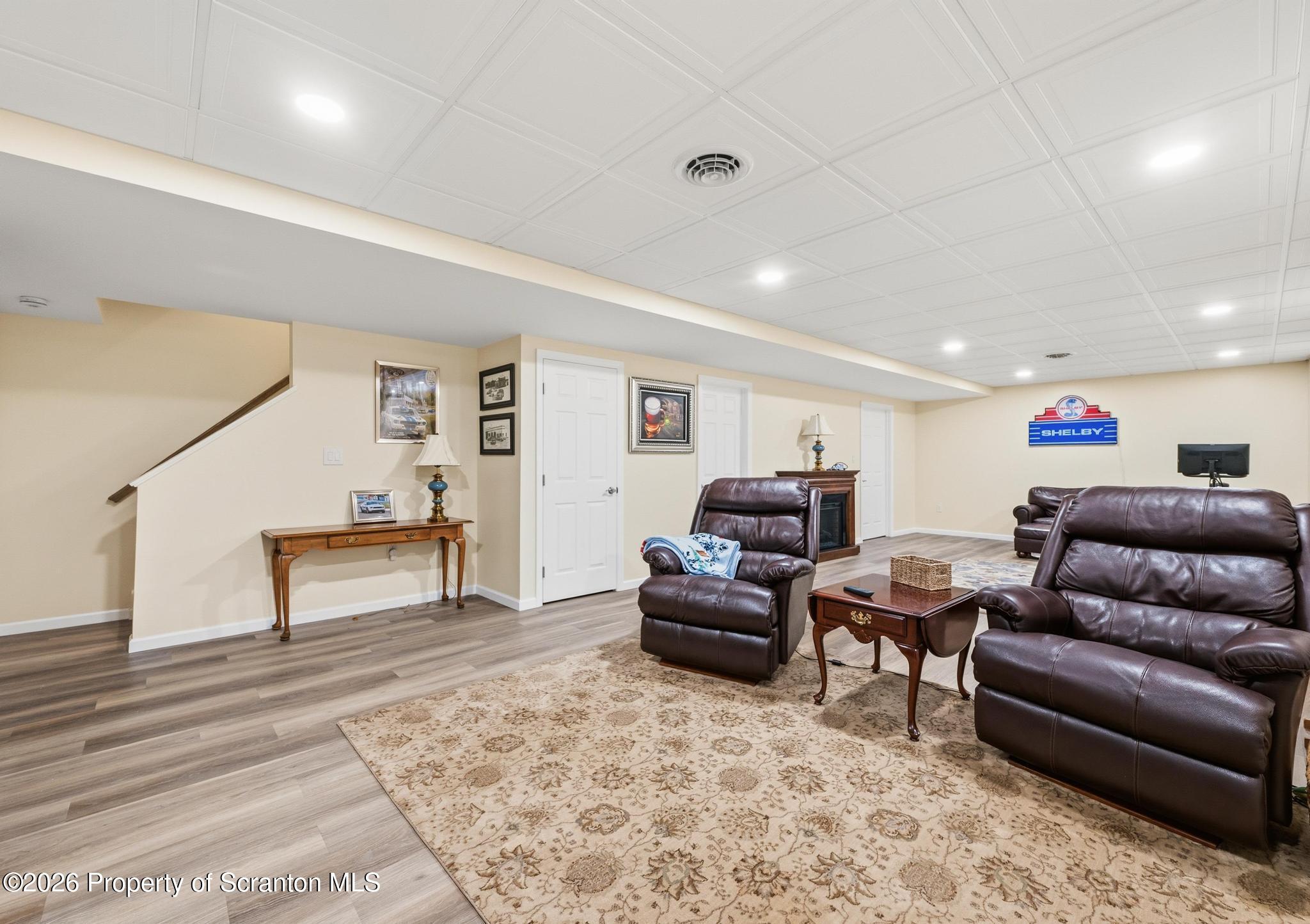 3701 Sinclair Cl, Unit 37A Moosic, PA 18507 - Photo 25 of 36 Family room