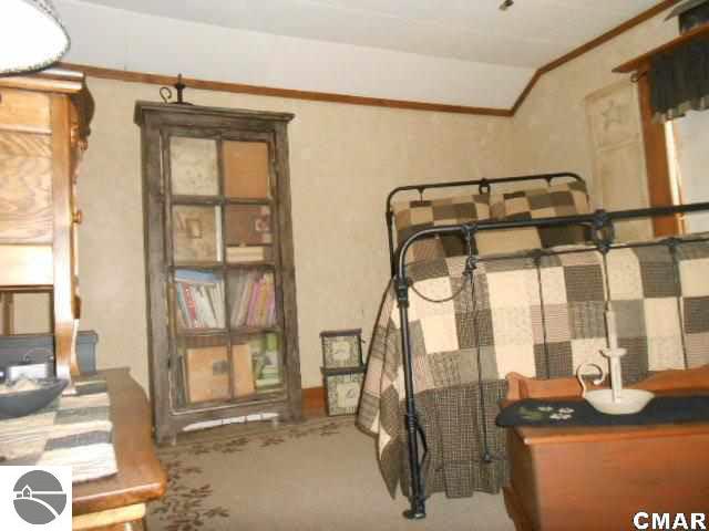 7391 East Fremont Road Shepherd, MI 48883 - Photo 16 of 24 1772774-15.JPG