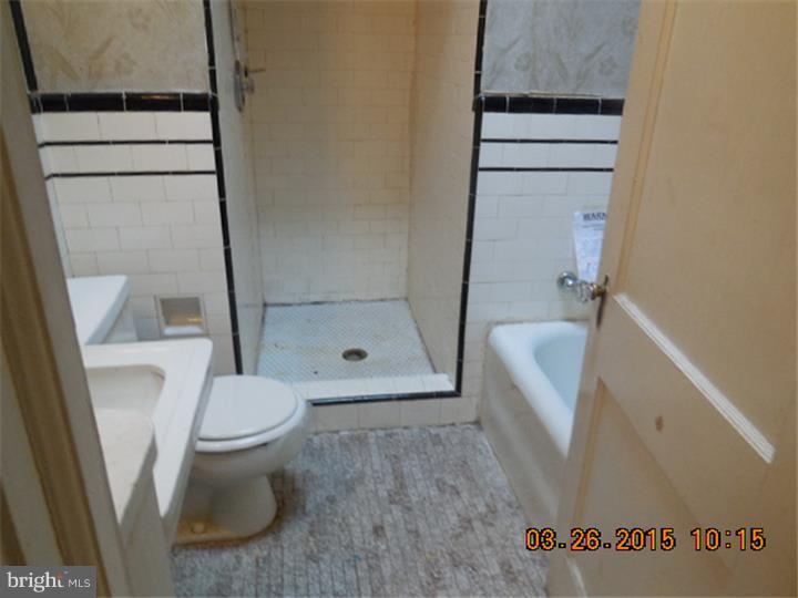 231 Maypole Road Upper Darby, PA 19082 - Photo 9 of 11