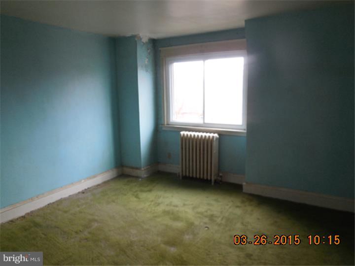 231 Maypole Road Upper Darby, PA 19082 - Photo 10 of 11