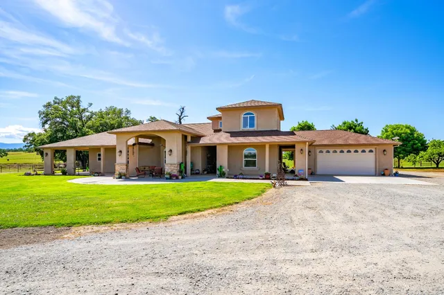 $2,375,000 | 15605 Johnson Road, Red Bluff, CA 96080