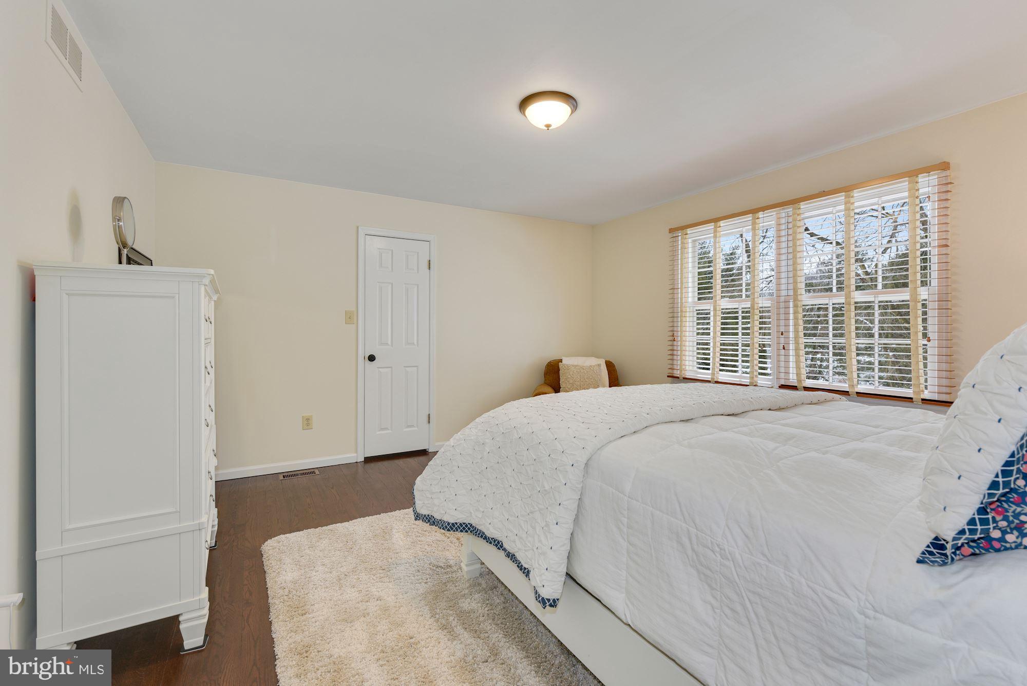 556 Bartram Road Moorestown, NJ 08057 - Photo 29 of 47
