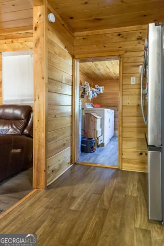 a view of a storage & utility room